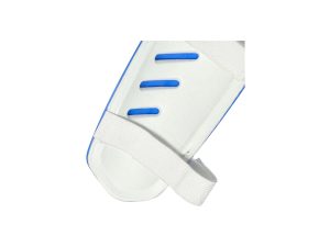 ULTRA LIGHT FOOTBALL STRAP SHINGUARDS.2